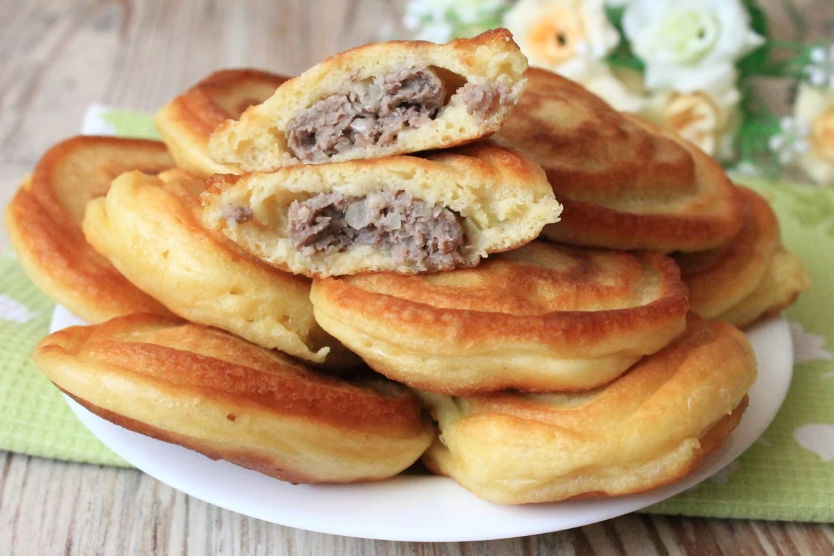 картинка Зар Пирожки с мясом жареные Зареченские продукты(вес от150г.) от нашего магазина